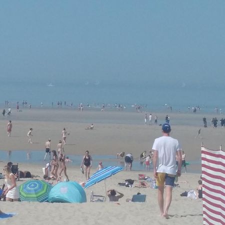 meublé saisonnier plage 200 m Dunkirk Extérieur photo